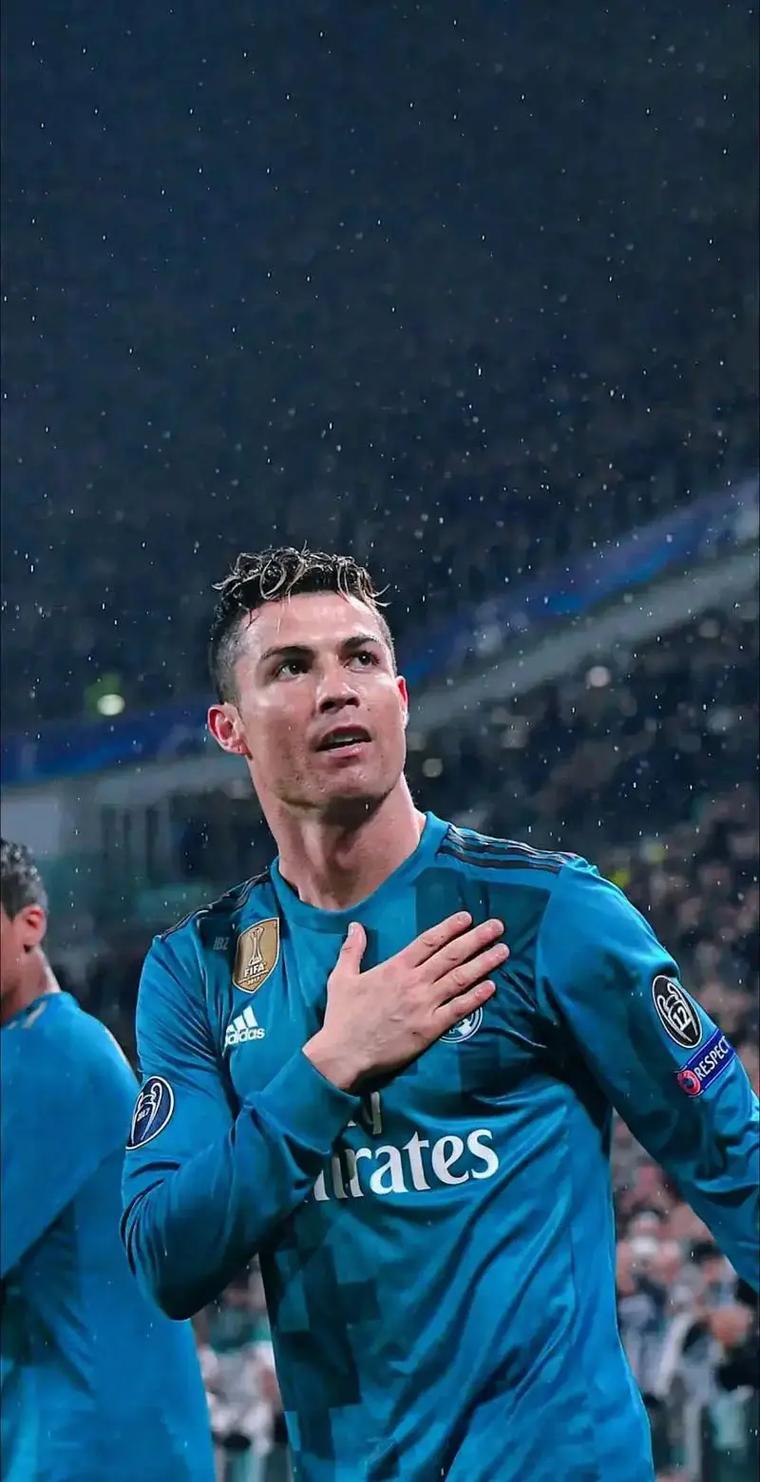 图片报：除了曼联之外，国米也接触阿德耶米经纪人门德斯