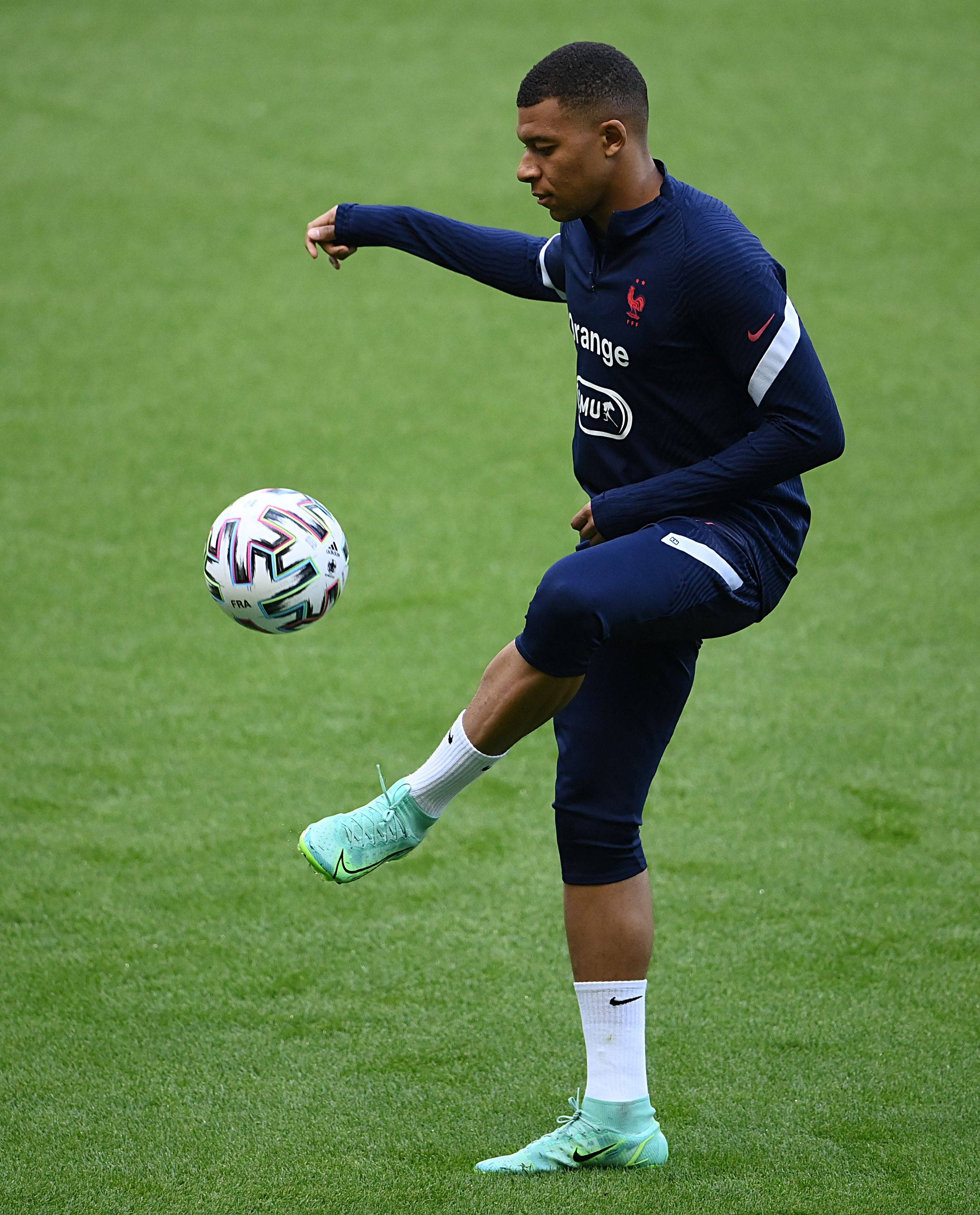 篮球勇士旧将发声力挺前队友