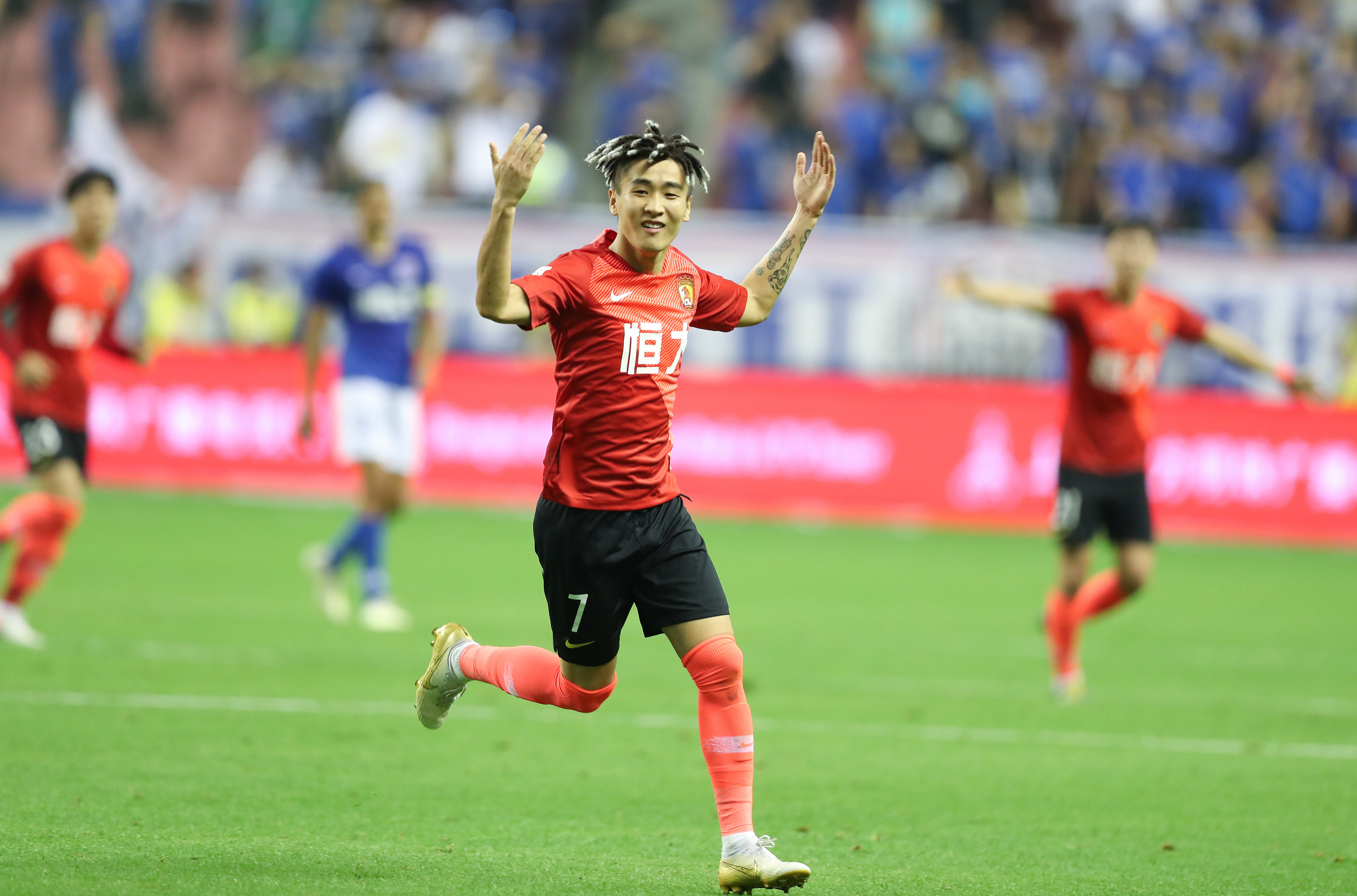 CBA杯：原帅末节11分山西拒广东逆转取连胜 诺威尔29+6徐杰25+11