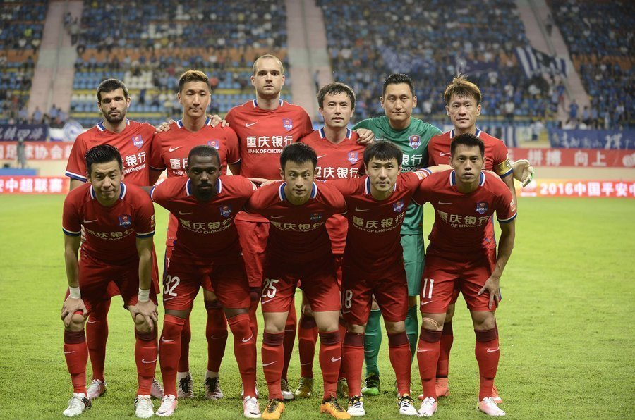 本赛季霍姆格伦出场时，雷霆战绩为20胜0负未尝一败