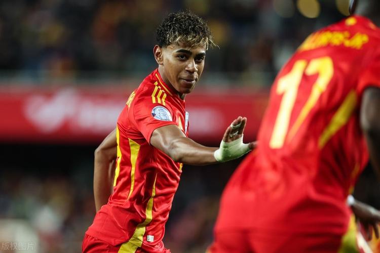 每体：若接受手术奥尔莫要缺阵4个月，因此巴萨选择保守治疗